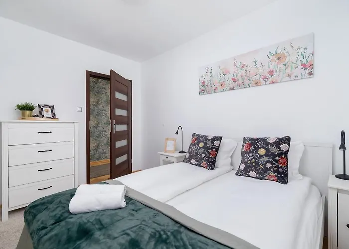 Apartment Home Office Dobrego Pasterza Krakow By Noclegi Renters